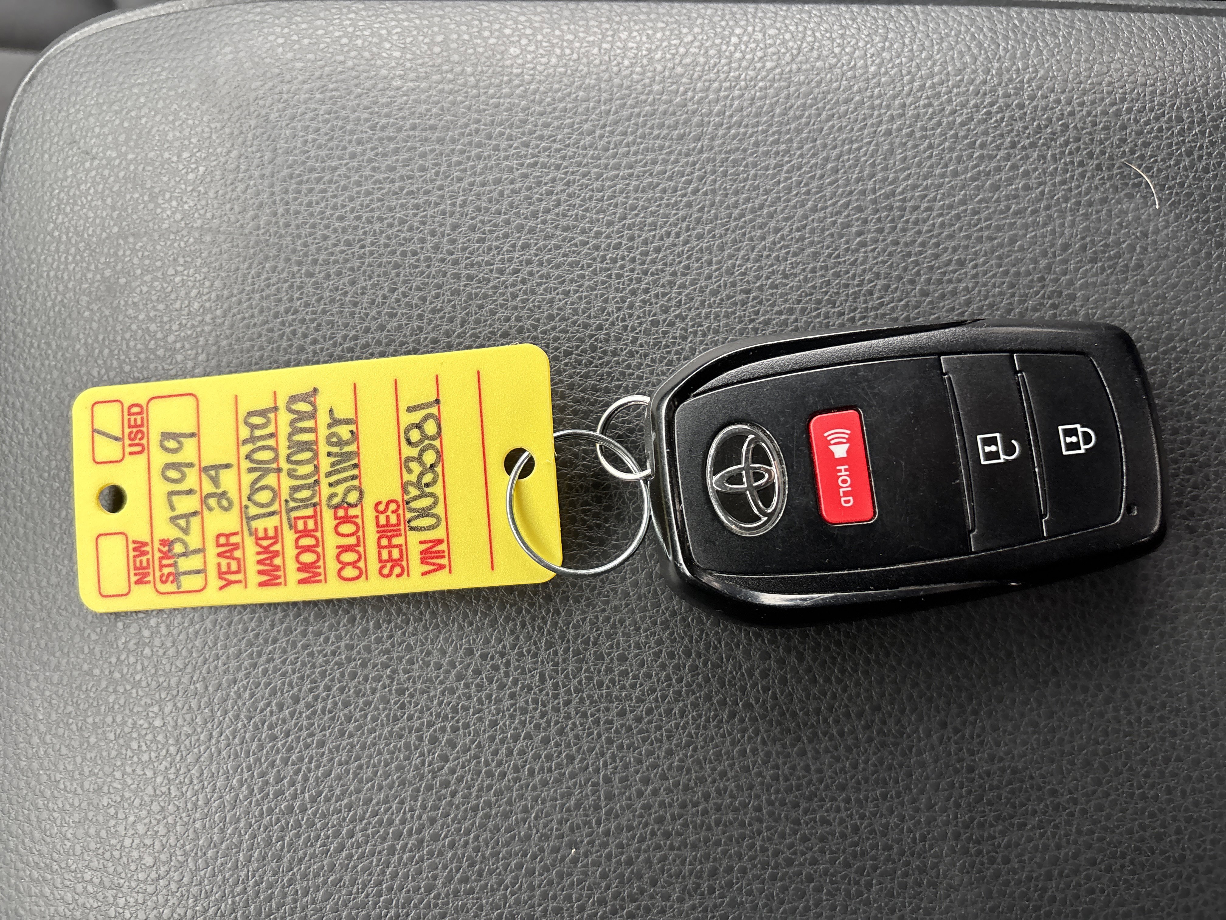 Certified 2024 Toyota Tacoma TRD Off-Road image 27