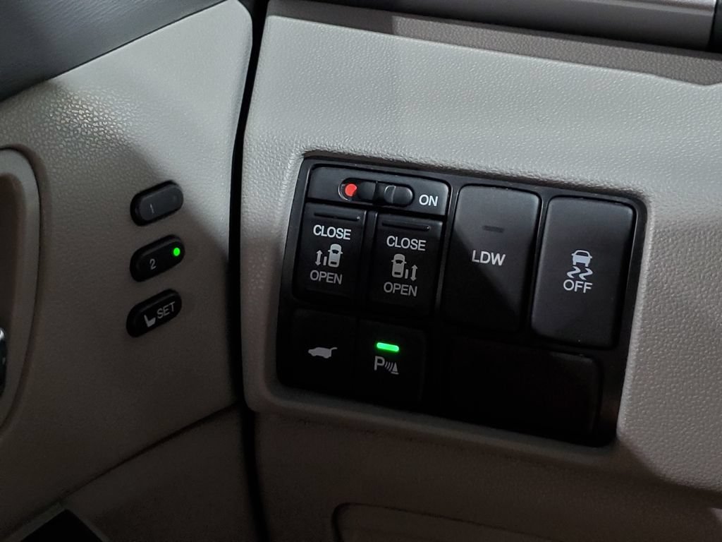 Used 2016 Honda Odyssey Touring image 40