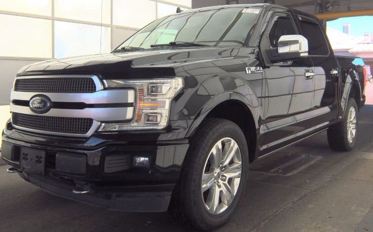 Used 2018 Ford F150 Platinum w/ Equipment Group 701A Luxury AWD/4WD image 2
