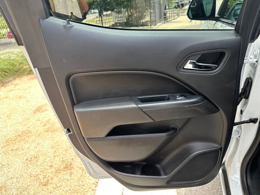 Used 2020 Chevrolet Colorado LT RWD image 30