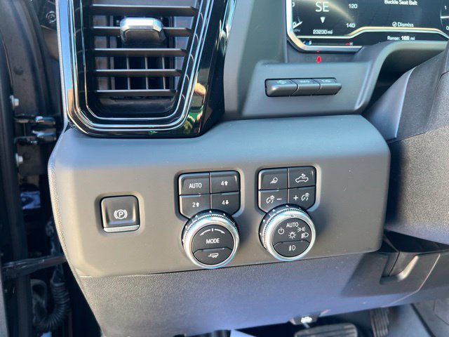 Used 2025 GMC Sierra 2500 AT4 w/ AT4 Premium Plus Package AWD/4WD image 50