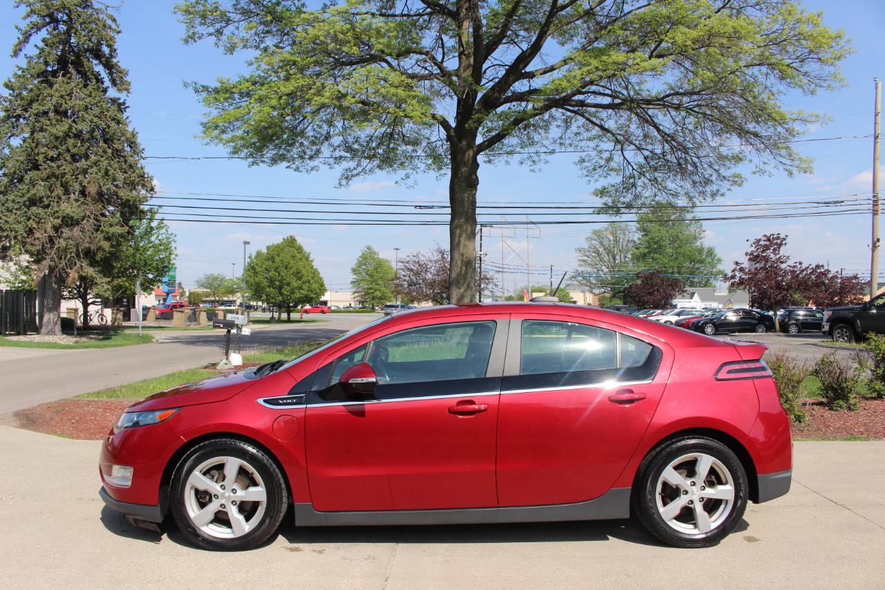 Used 2015 Chevrolet Volt FWD image 6