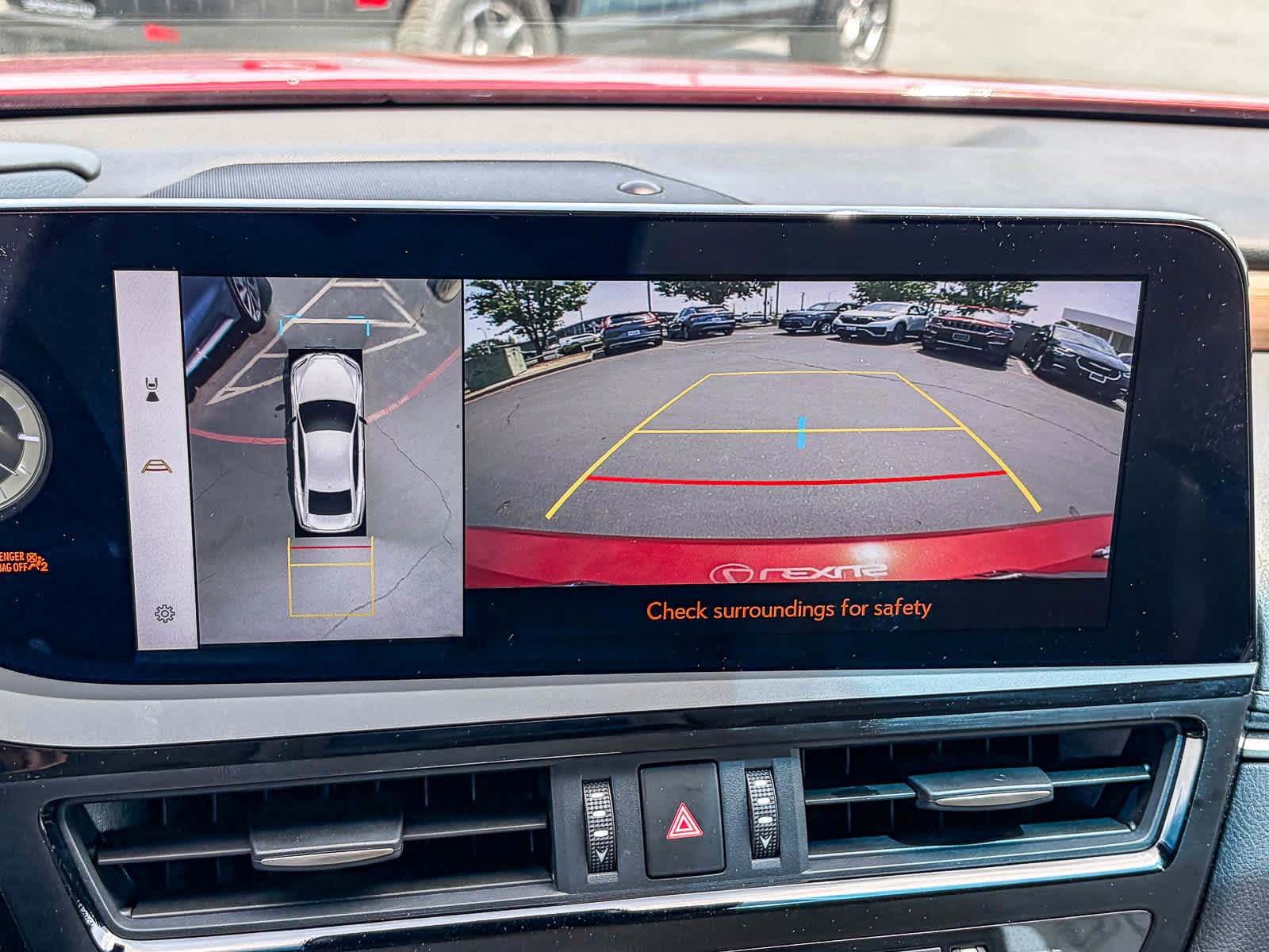 Used 2024 Lexus ES 300h w/ Accessory Package (Z2) FWD image 23