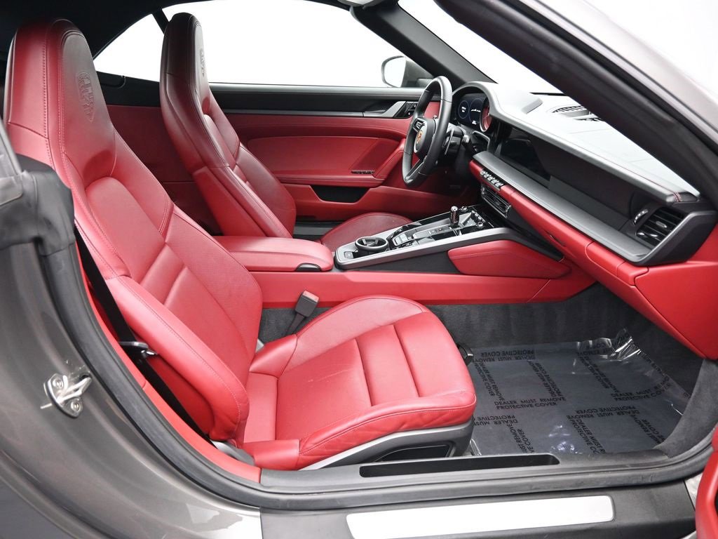 Used 2020 Porsche 911 Carrera 4S image 25