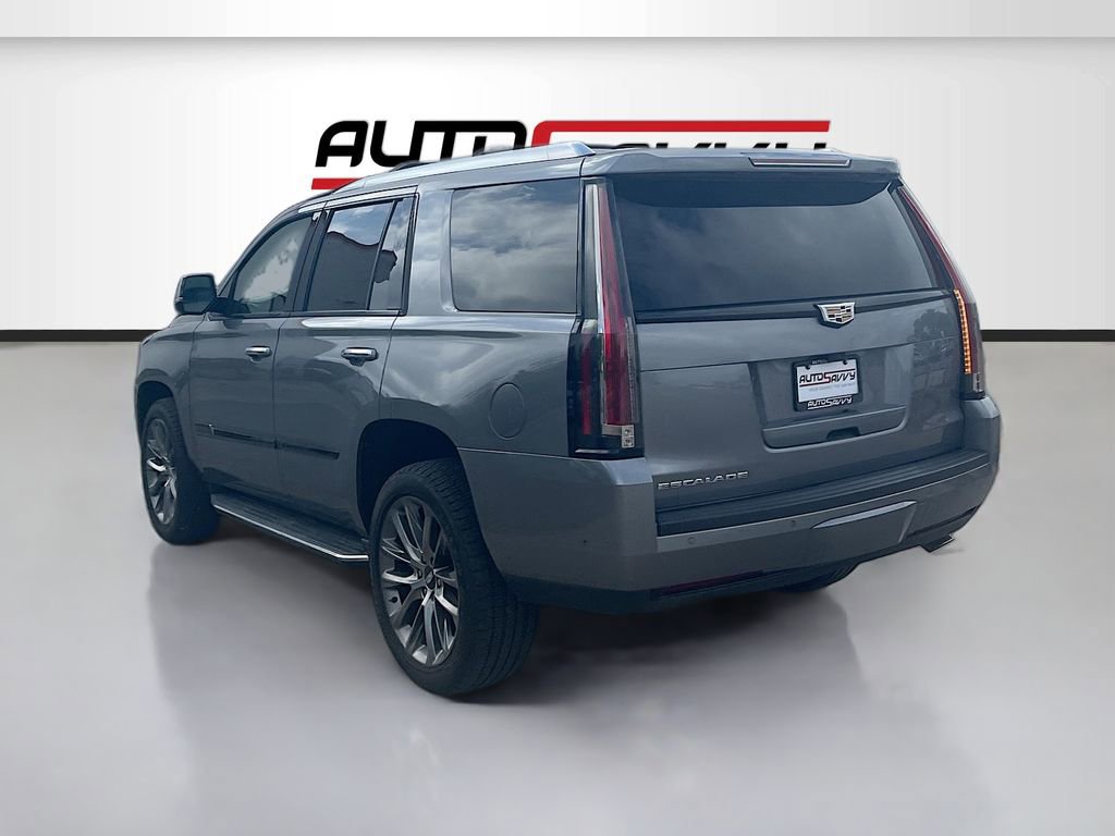 Used 2020 Cadillac Escalade Luxury w/ Escalade Sport Edition AWD/4WD image 5