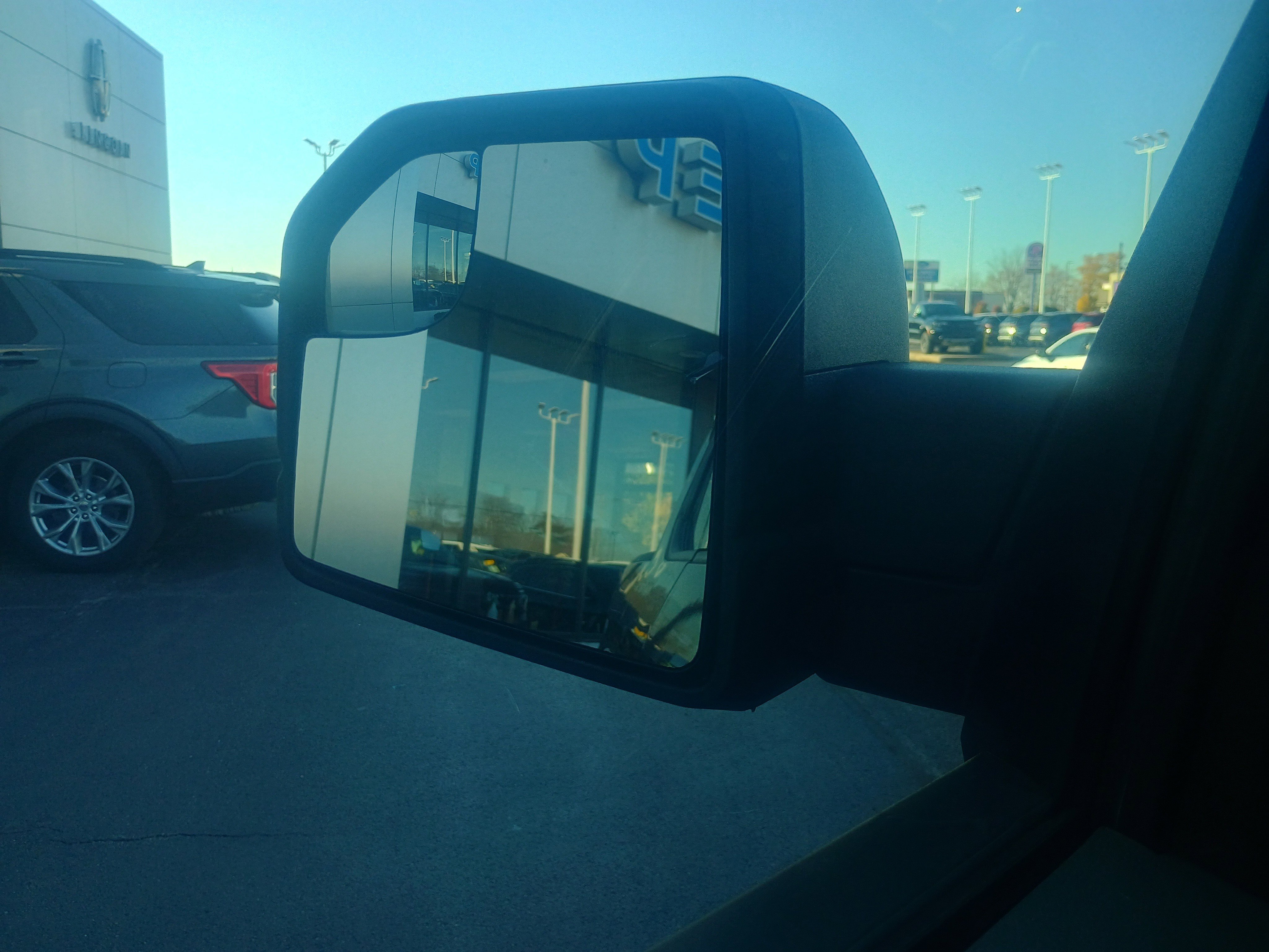 Used 2017 Ford F150 XLT image 23