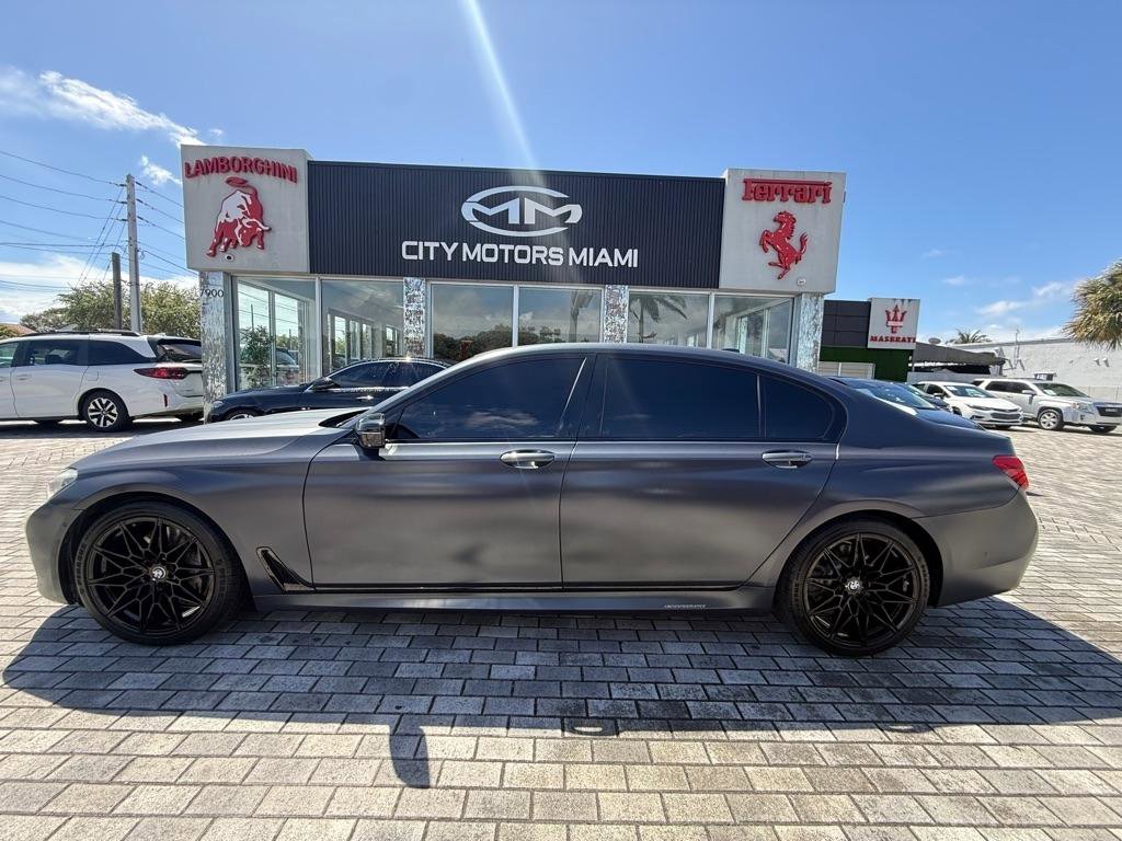 Used 2017 BMW 750i 750i Sedan image 4