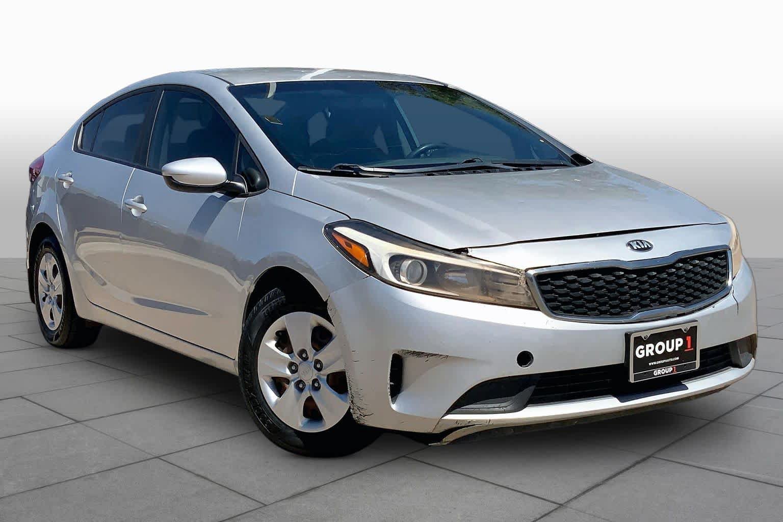 Used 2018 Kia Forte LX FWD image 2