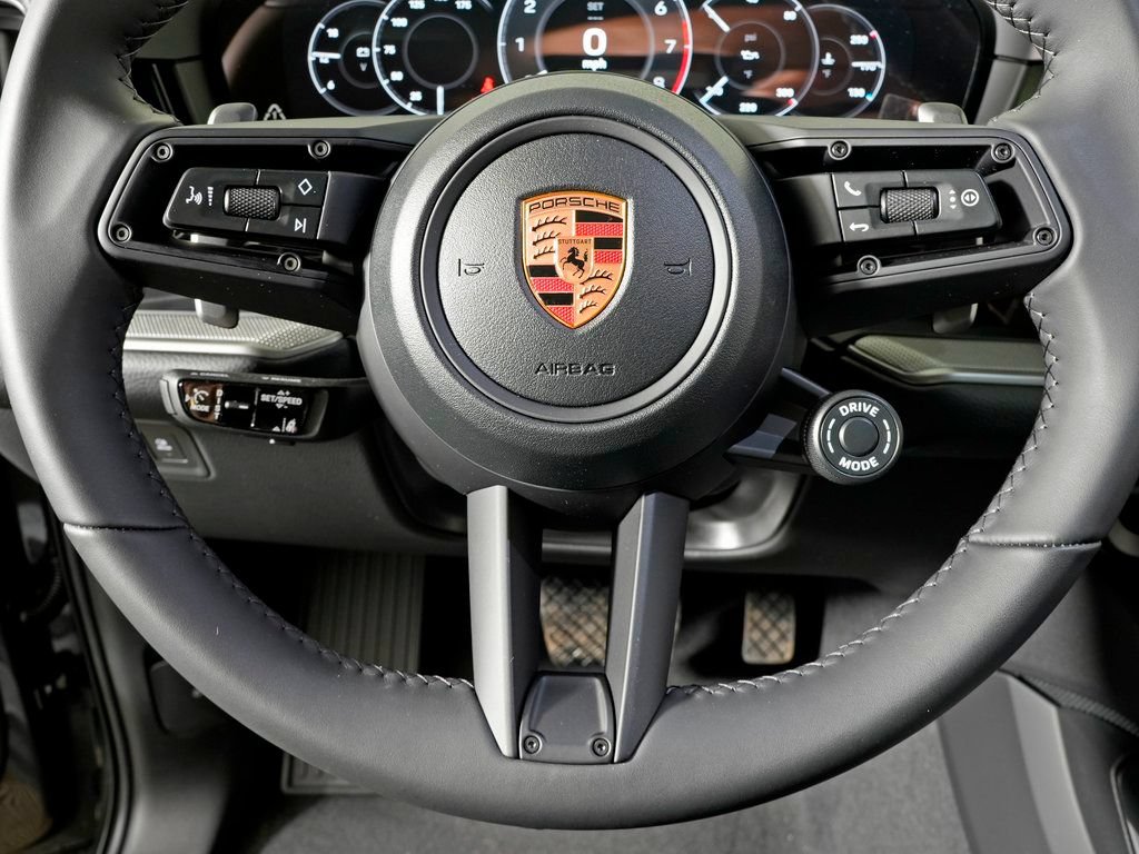Certified 2026 Porsche Cayenne AWD/4WD image 24