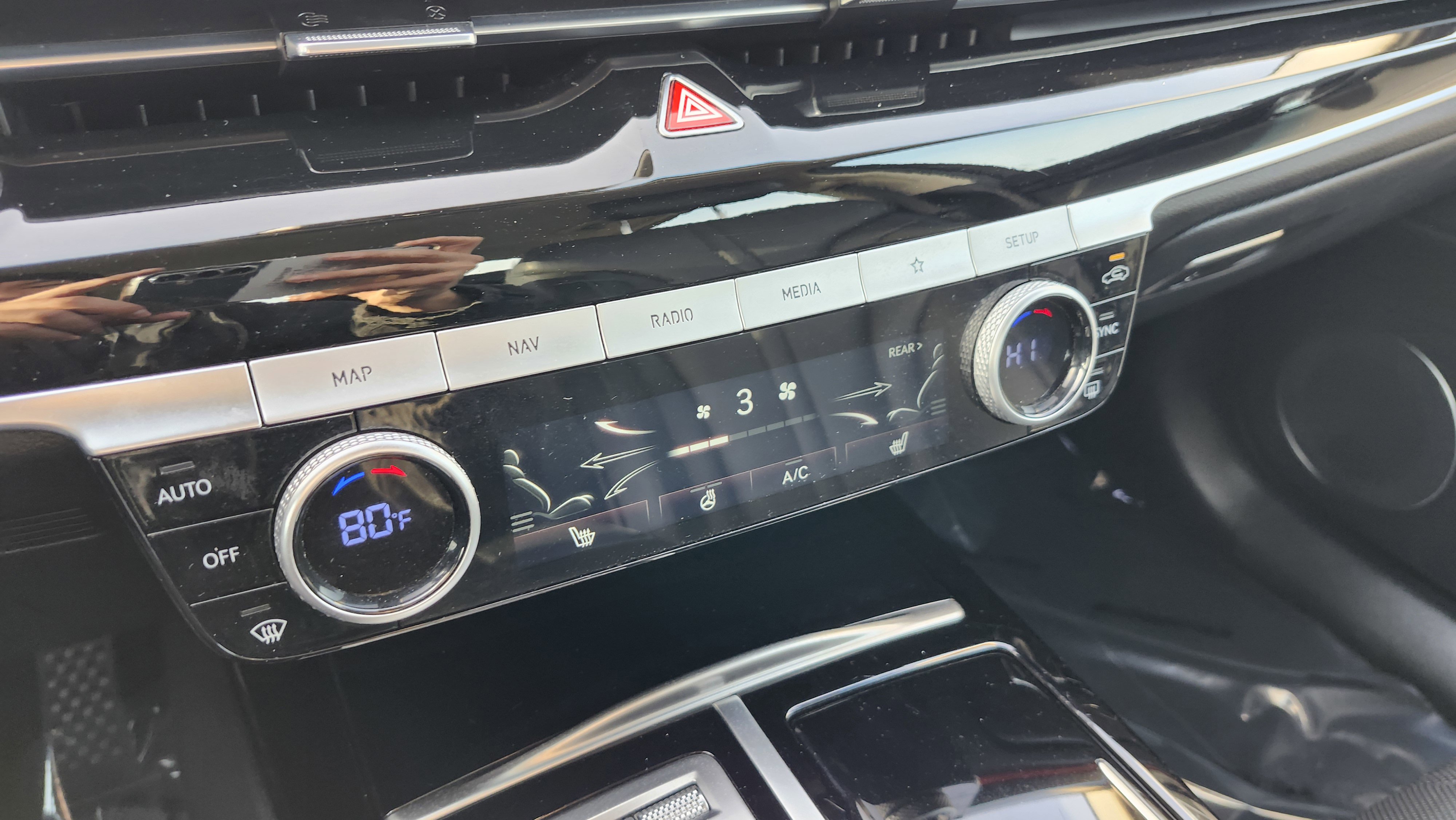 Used 2023 Genesis G80 2.5T image 36