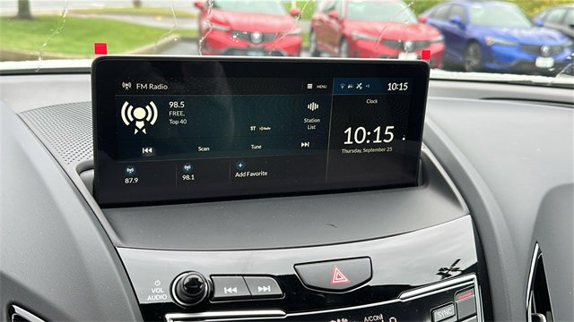 Used 2025 Acura RDX SH-AWD image 17