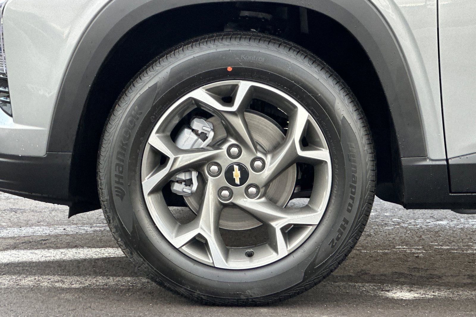 New 2026 Chevrolet Trax LT image 25