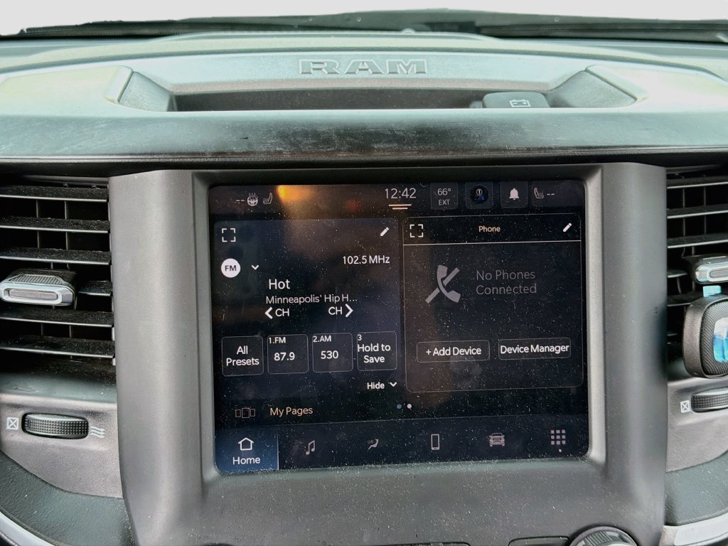 Used 2022 RAM 1500 Big Horn AWD/4WD image 16
