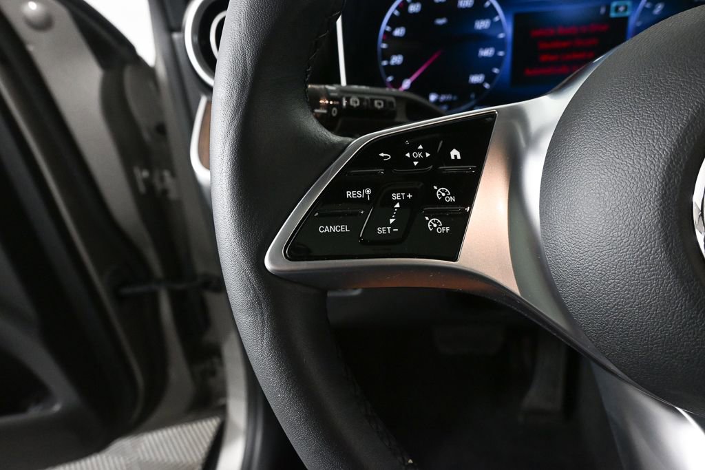 Used 2024 Mercedes-Benz GLC 300 image 10
