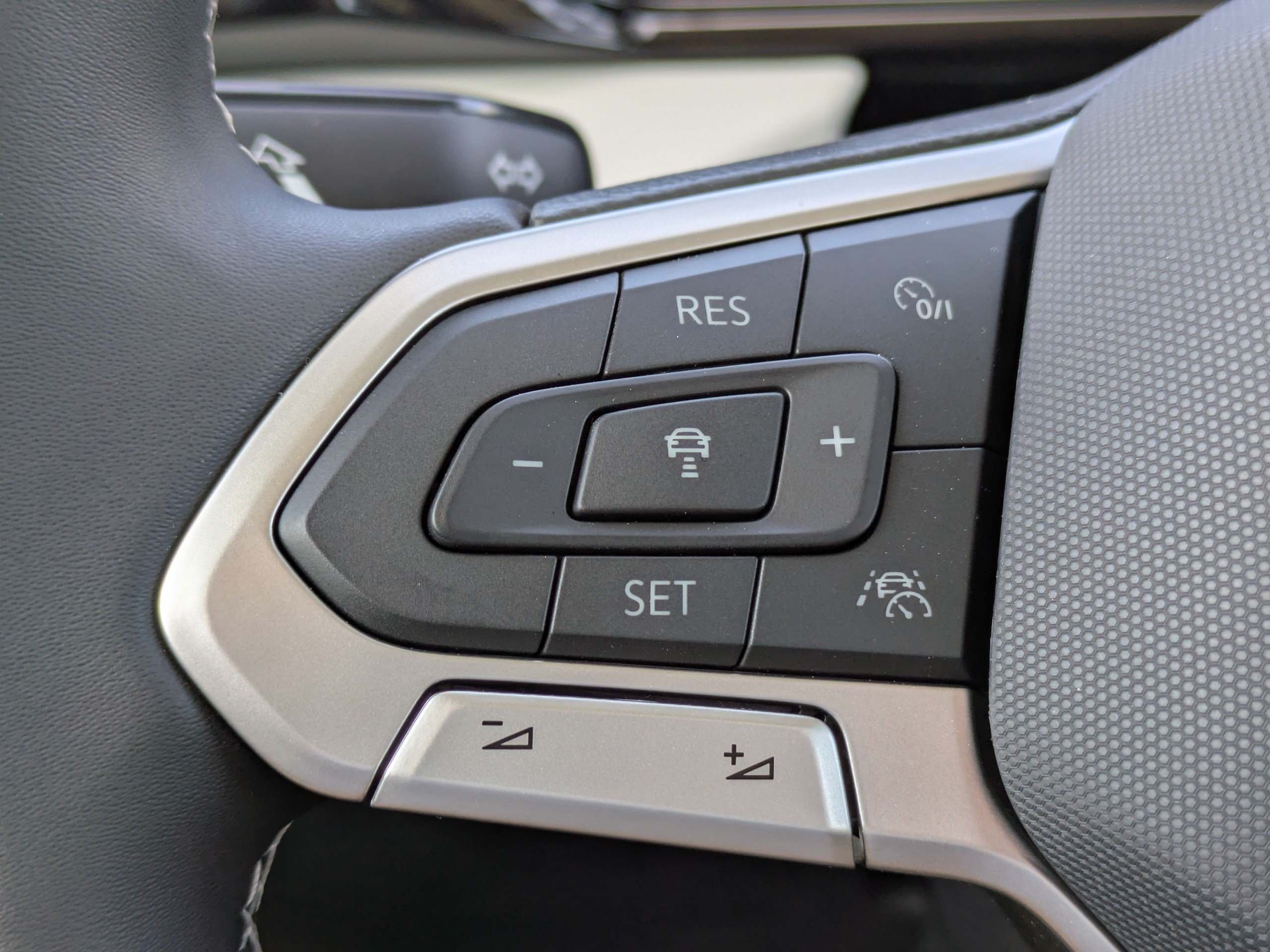 New 2026 Volkswagen Taos S FWD image 23