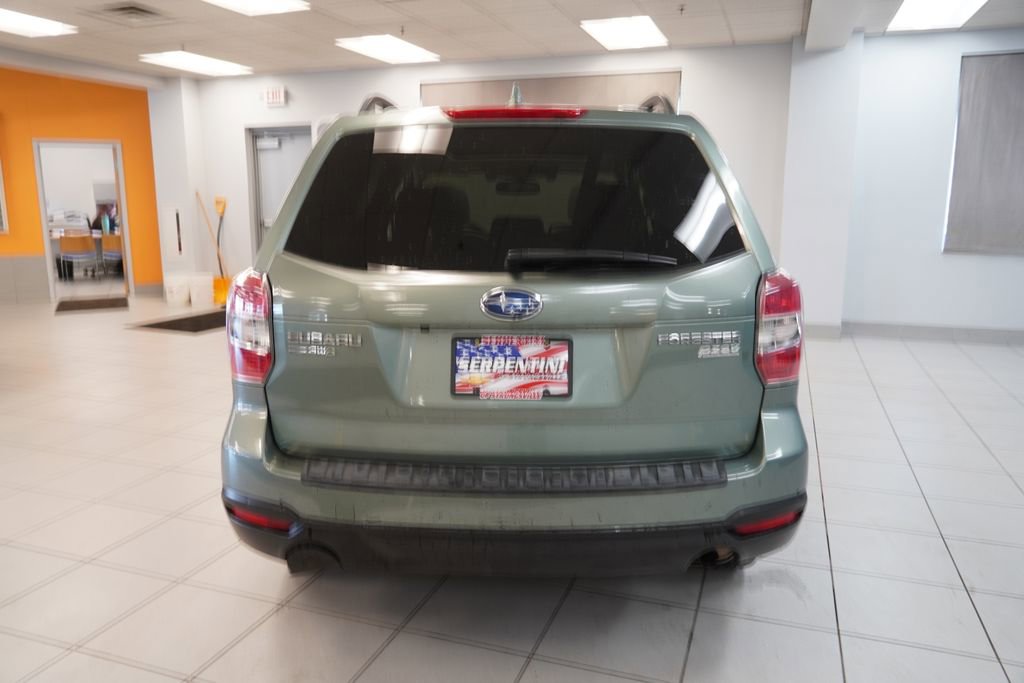 Used 2016 Subaru Forester 2.5i Premium image 9