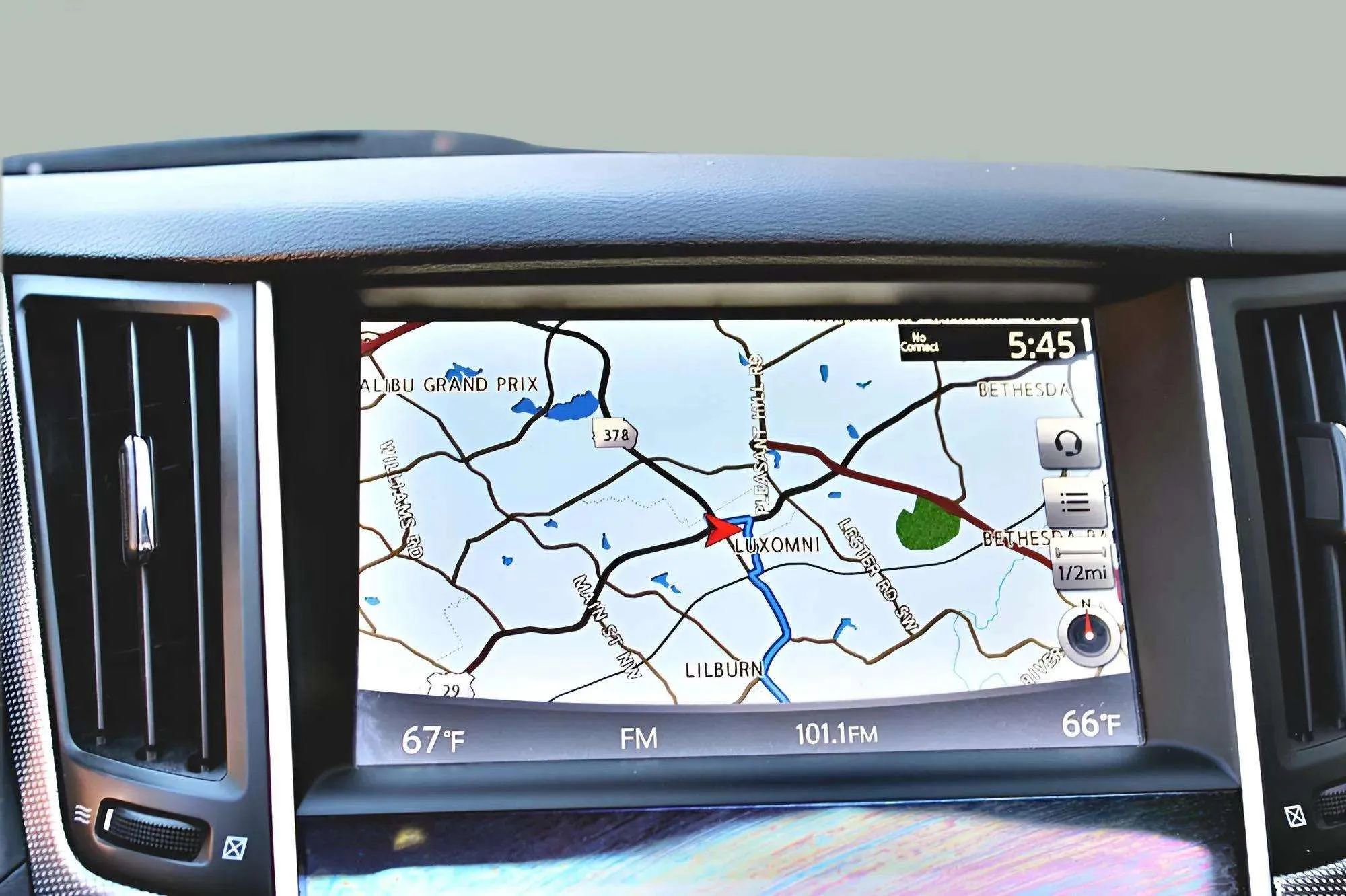 Used 2014 INFINITI Q50 Premium w/ Navigation Package RWD image 15