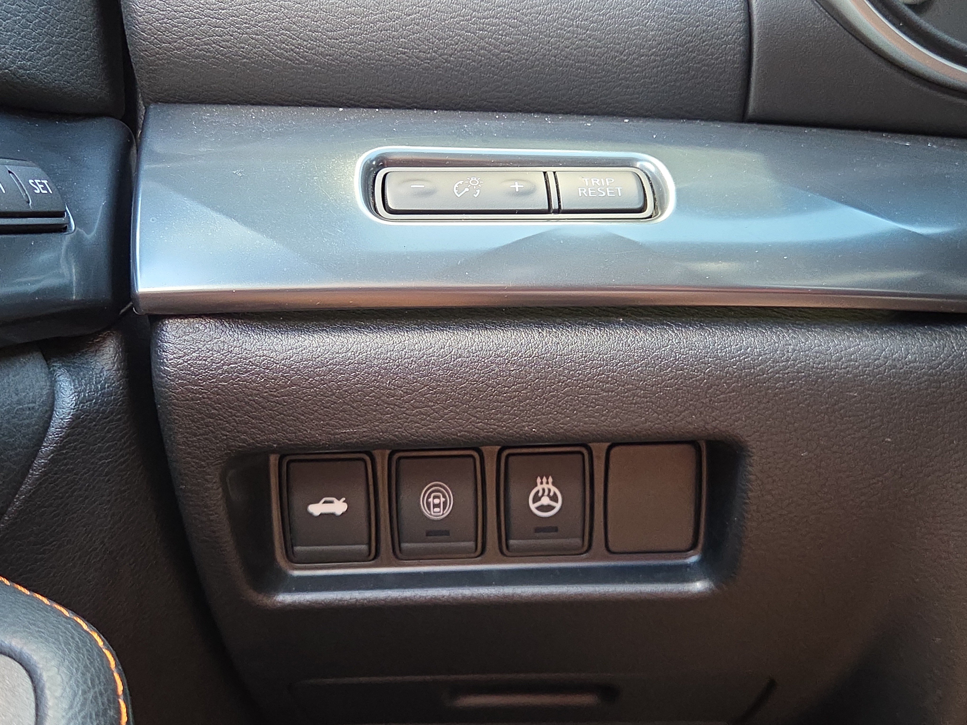 Used 2020 Nissan Maxima SR w/ Sport Mat Group FWD image 19