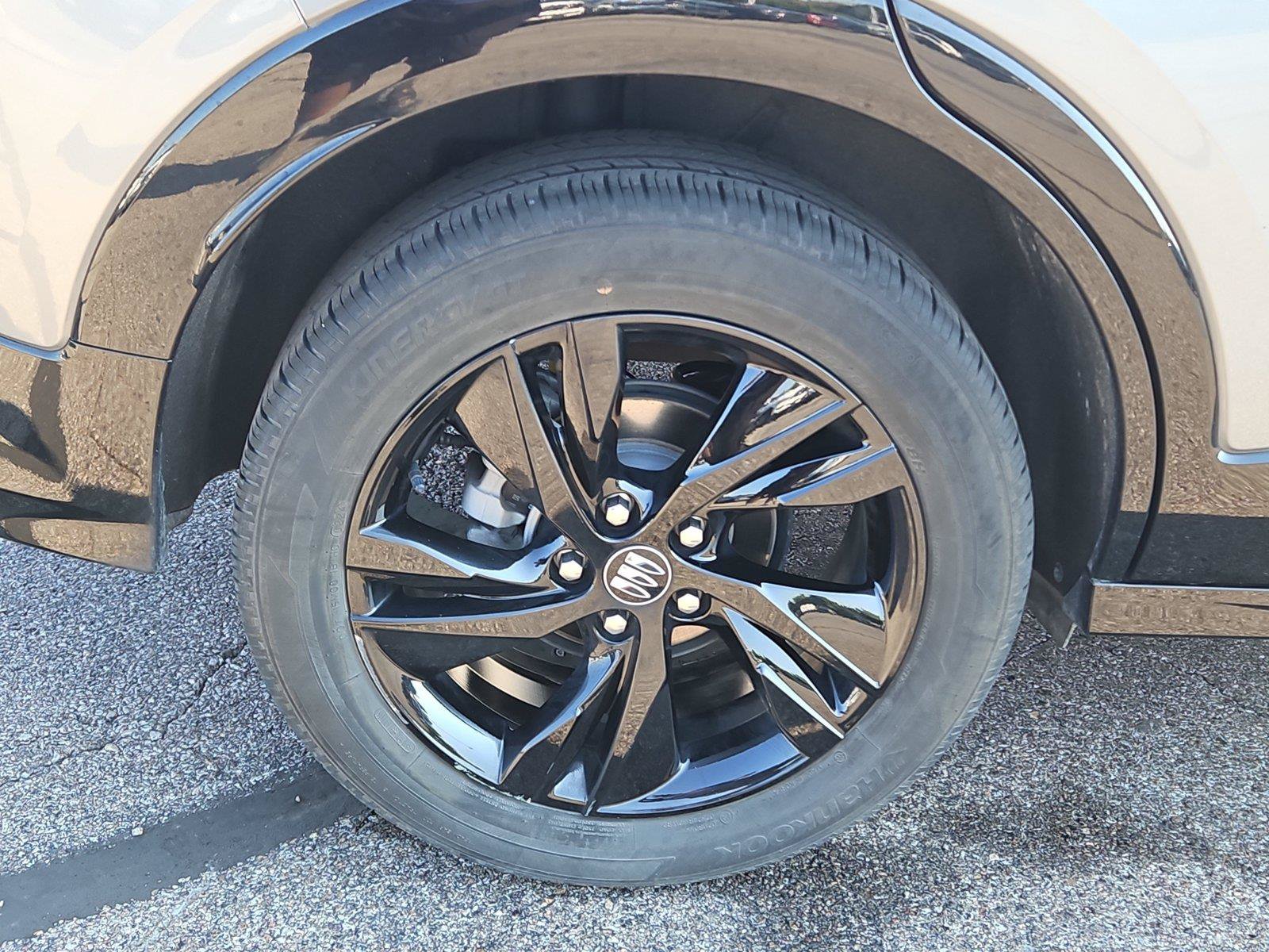 Used 2024 Buick Encore GX Sport Touring FWD image 5