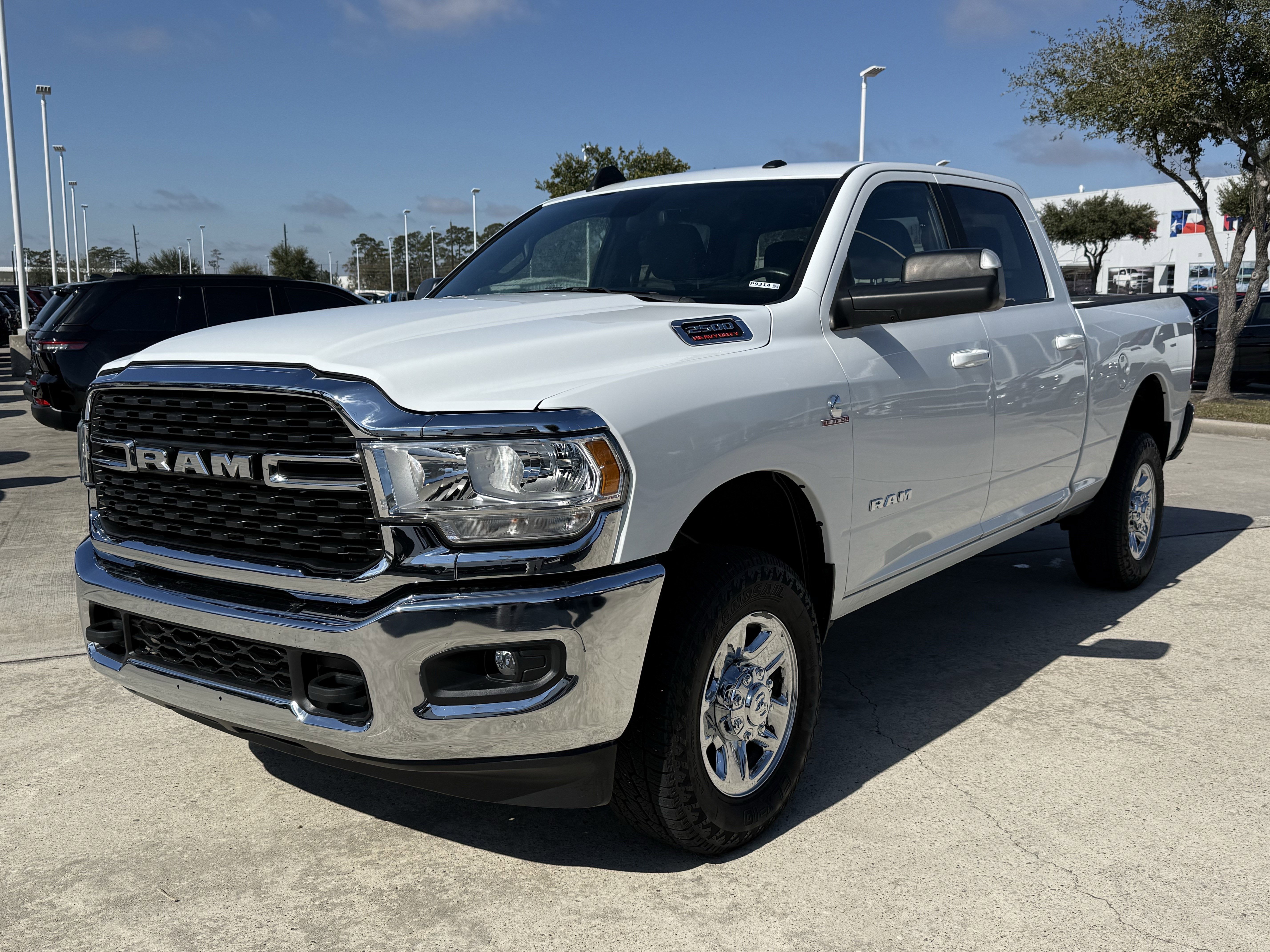 Used 2022 RAM 2500 Big Horn w/ Cold Weather Group image 9