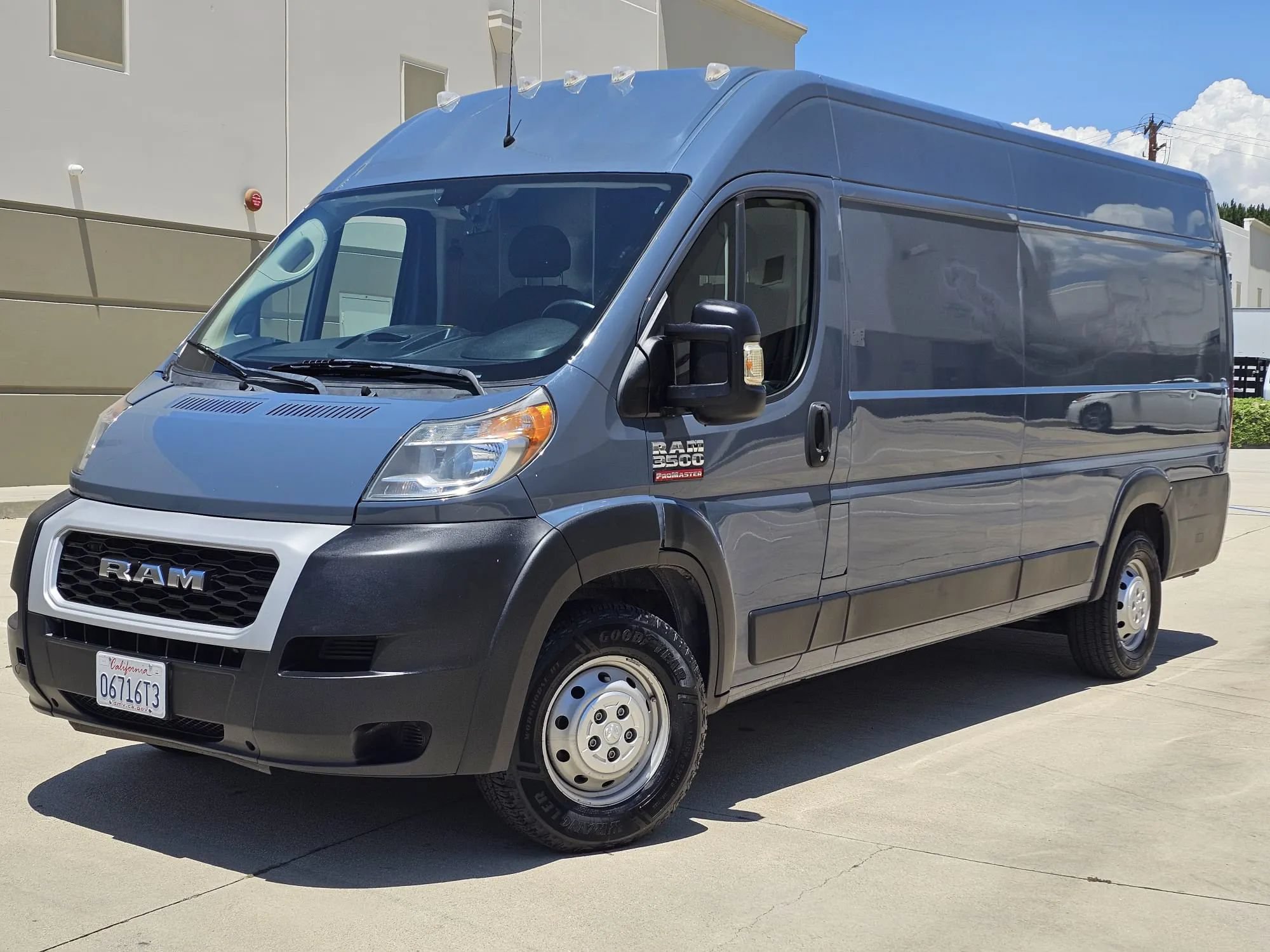 Used 2020 RAM ProMaster 3500 FWD image 1