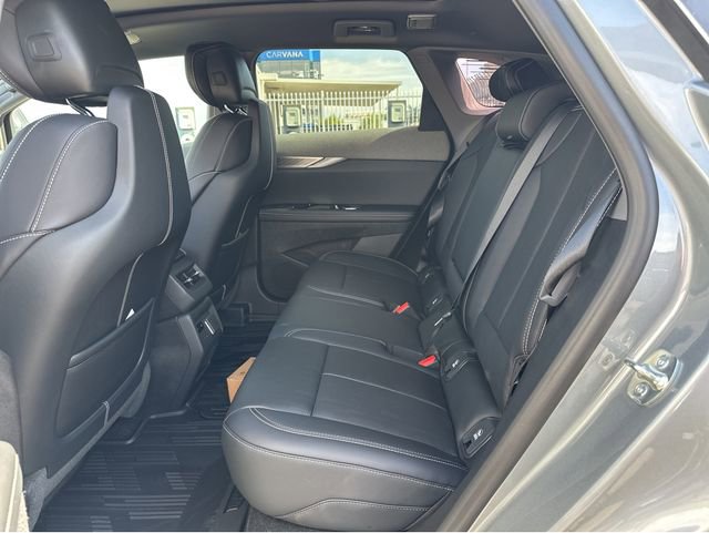 New 2026 Cadillac Optiq Luxury 2 image 16