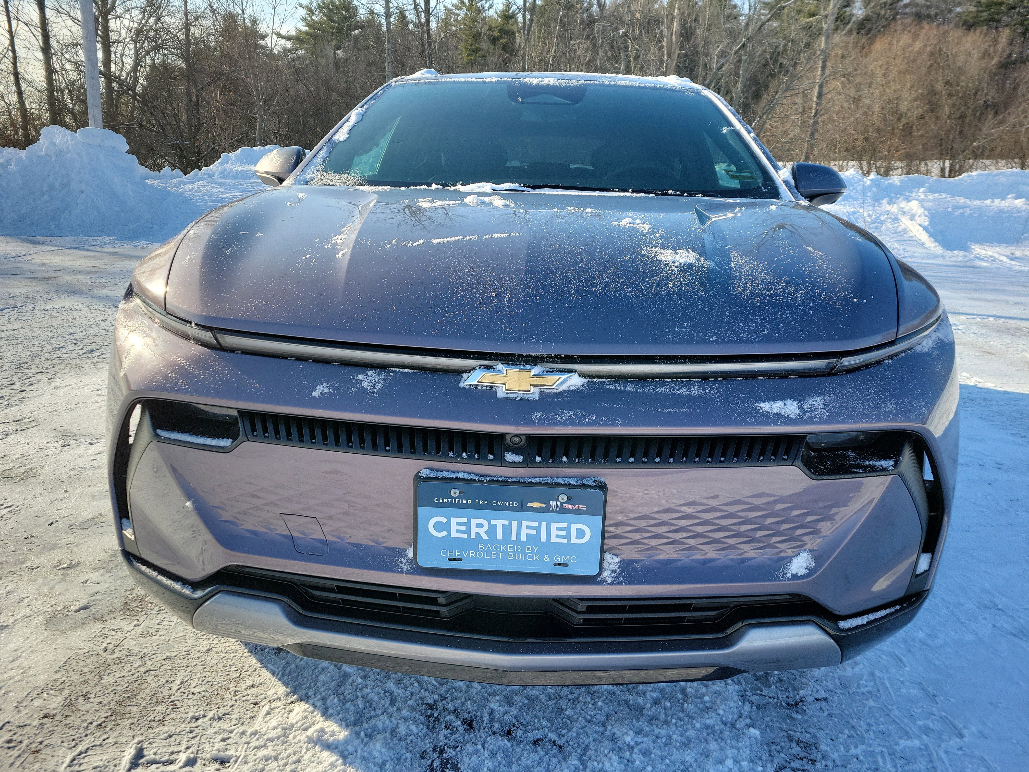 Used 2025 Chevrolet Equinox EV LT w/ Convenience Package image 2