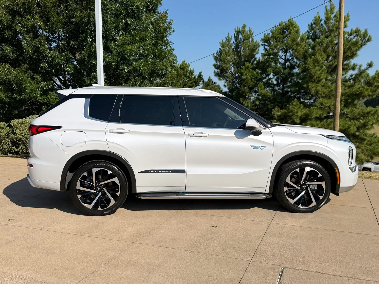 Used 2024 Mitsubishi Outlander SEL AWD/4WD image 7