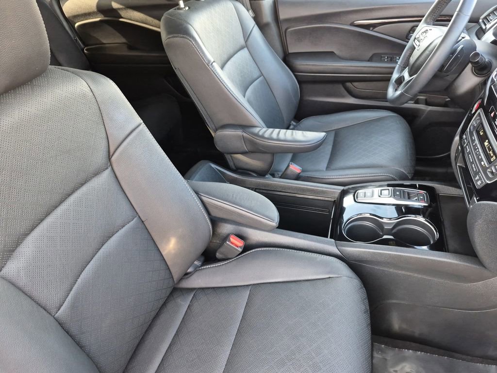 Used 2021 Honda Passport Touring image 17