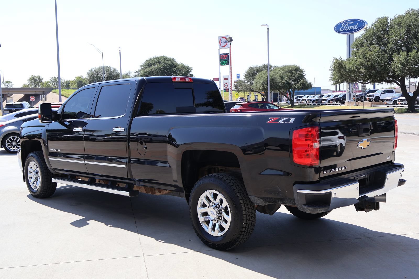 Used 2019 Chevrolet Silverado 3500 LTZ w/ Duramax Plus Package AWD/4WD image 11