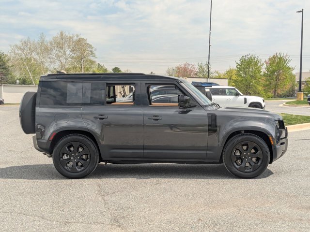 Used 2026 Land Rover Defender 110 S AWD/4WD image 4