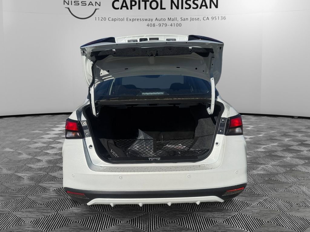 Certified 2025 Nissan Versa SR w/ Trunk Package image 11
