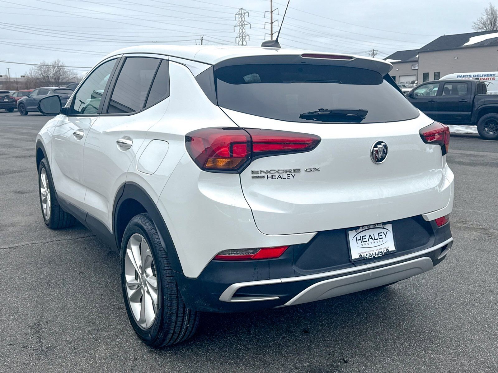 Used 2023 Buick Encore GX Preferred w/ Cold Weather Comfort Package image 5