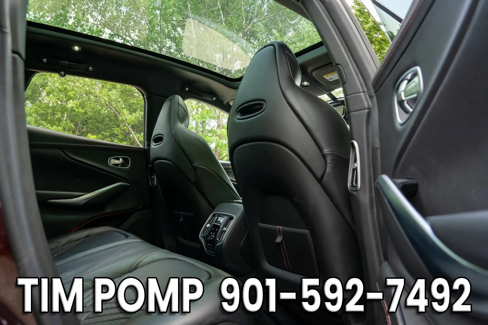 Used 2021 Aston Martin DBX image 16