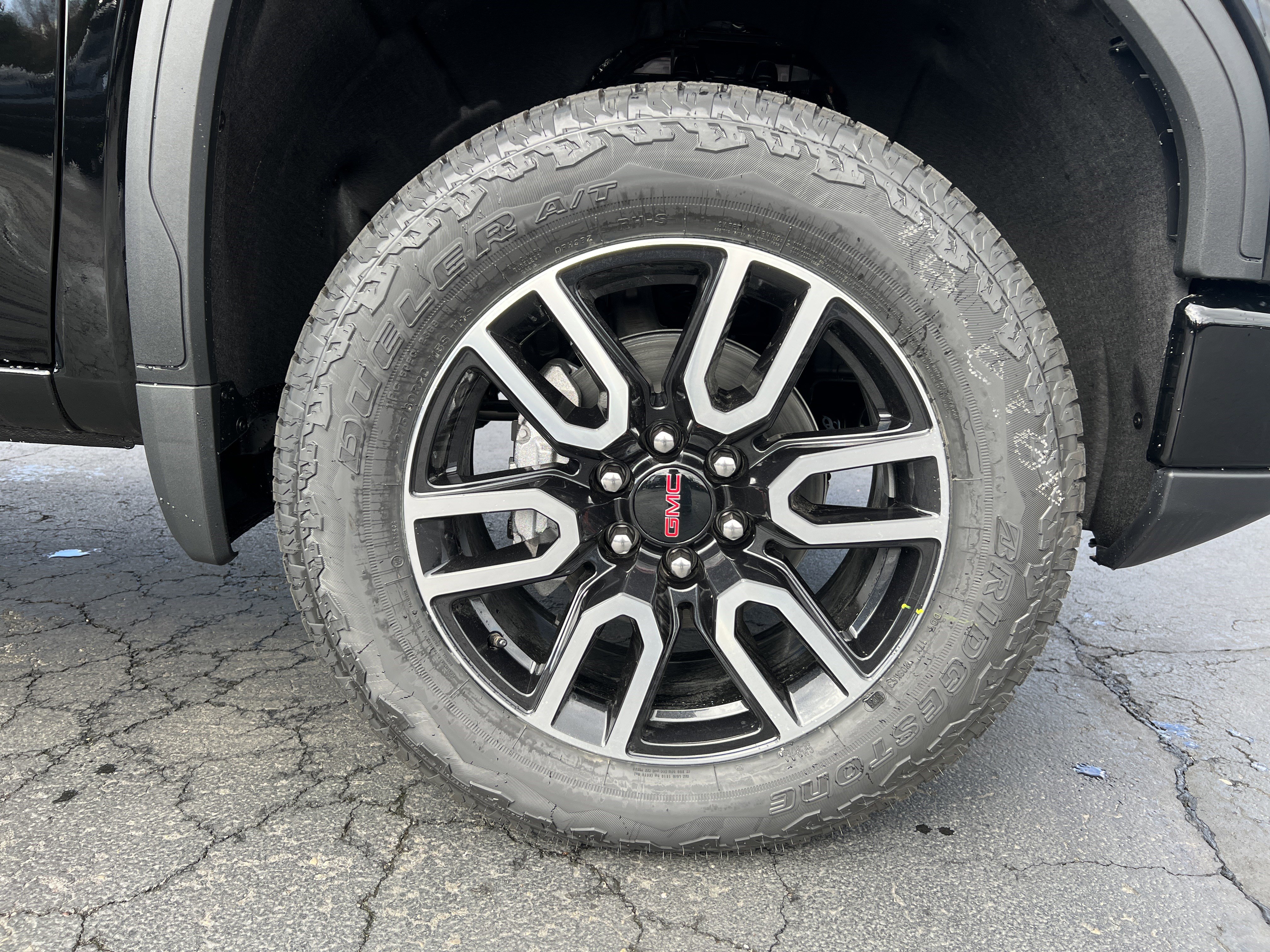 New 2026 GMC Sierra 1500 AT4 w/ Technology Package image 11