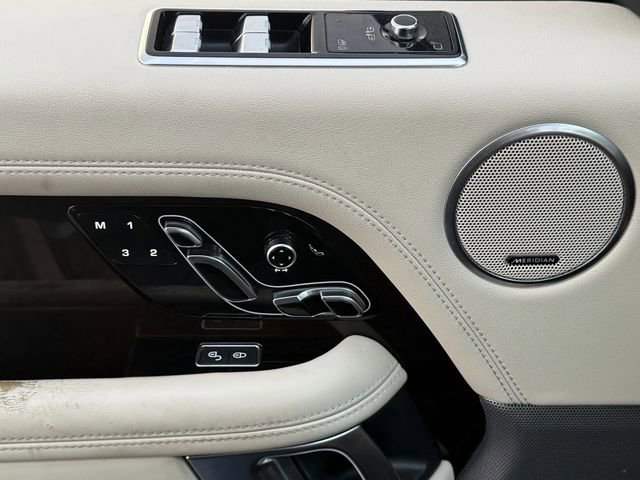 Used 2019 Land Rover Range Rover HSE AWD/4WD image 25