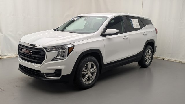 Used 2023 GMC Terrain SLE AWD/4WD image 1