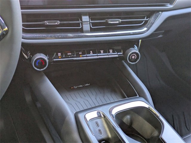 New 2025 Chevrolet Equinox EV RS image 21