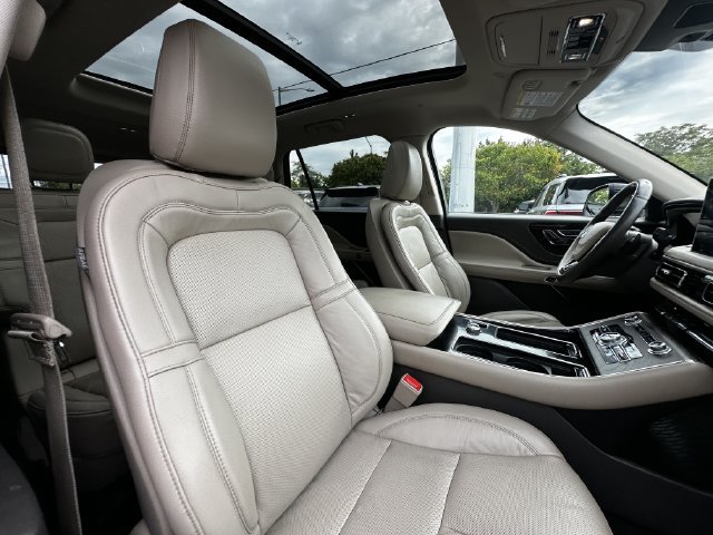 Certified 2023 Lincoln Aviator Grand Touring w/ Equipment Group 301A AWD/4WD image 36
