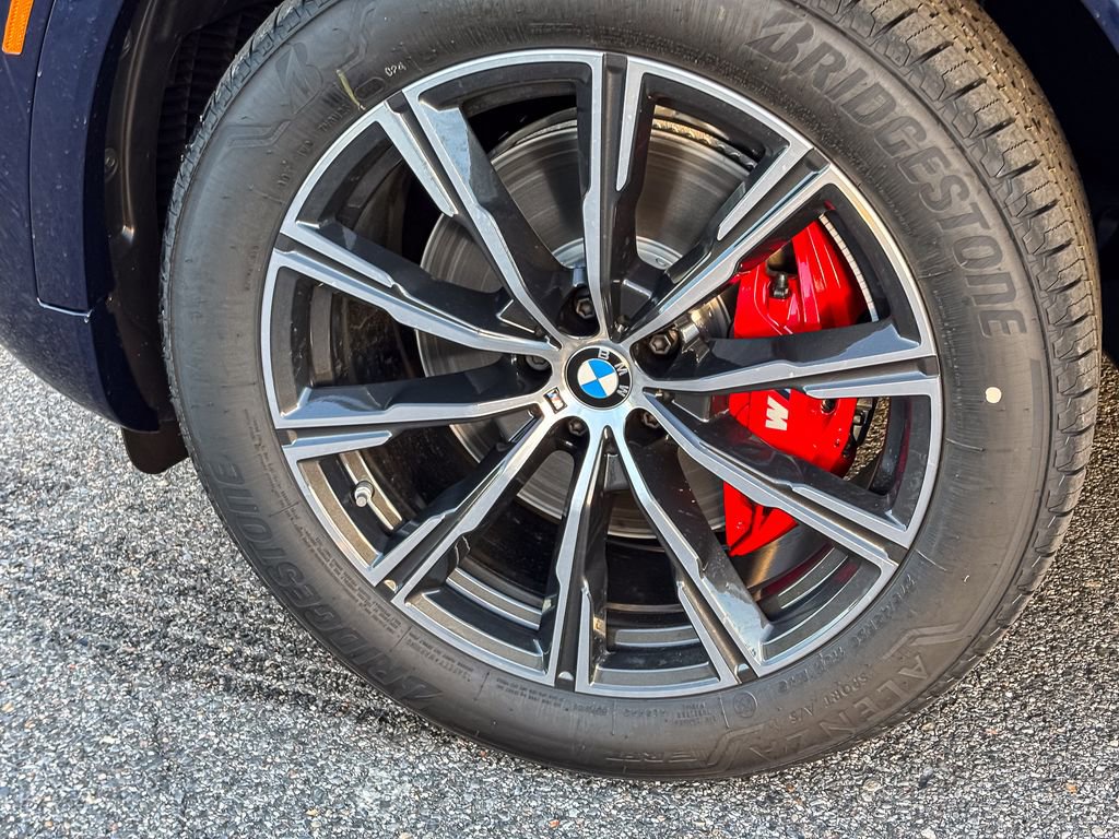 New 2026 BMW X6 xDrive40i image 29