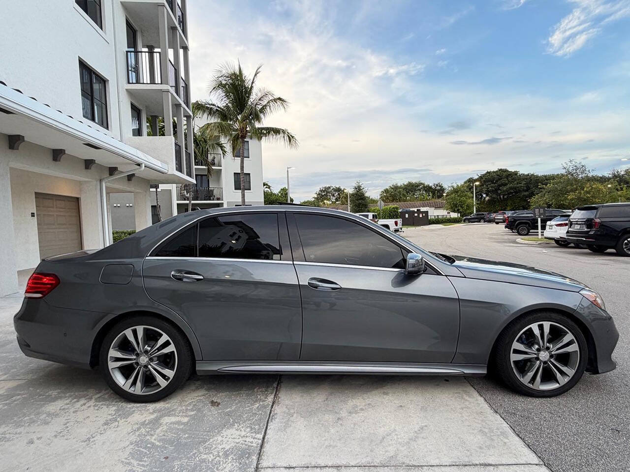 Used 2016 Mercedes-Benz E 350 Sedan w/ Premium Package image 8