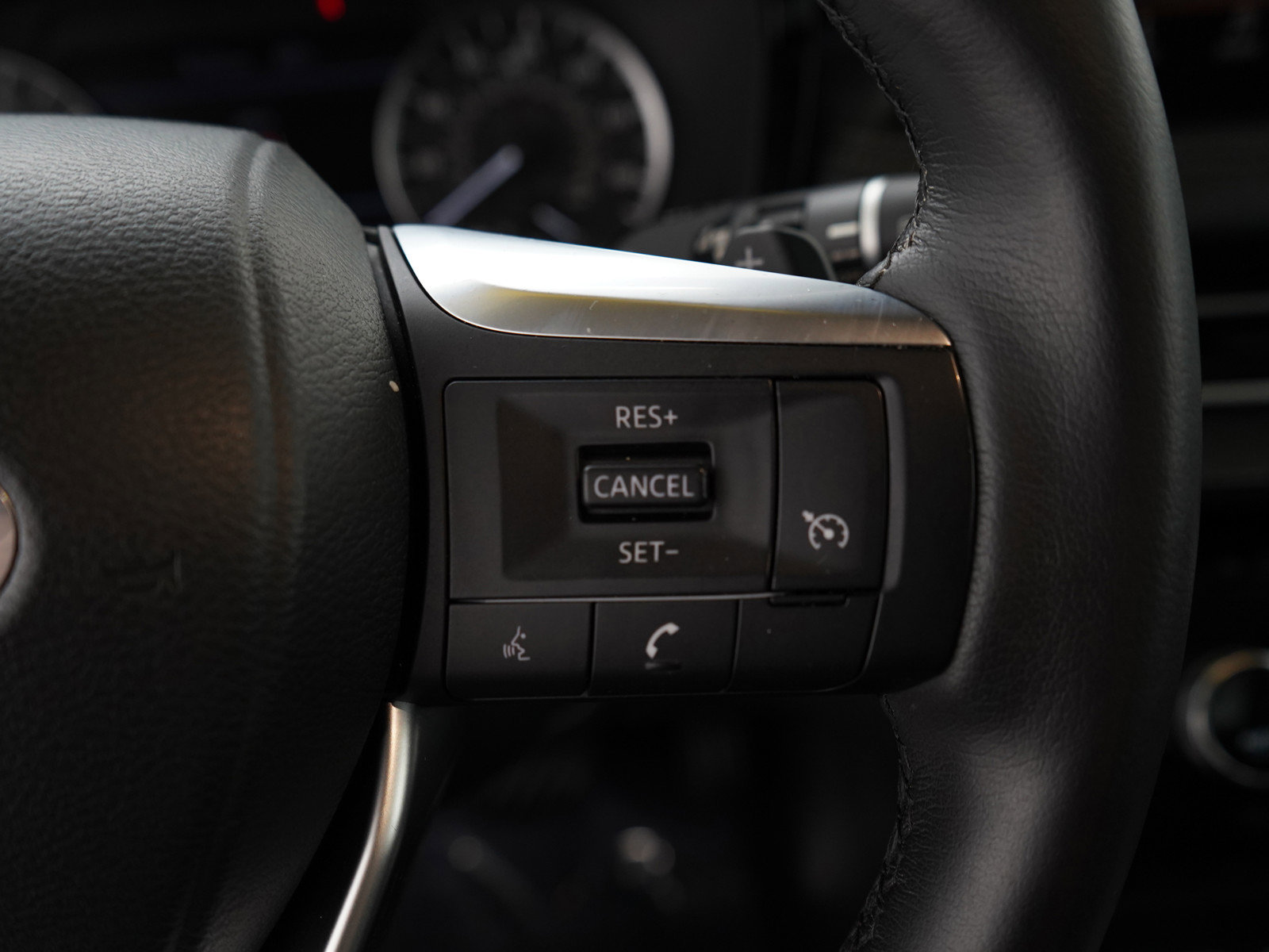 Used 2023 INFINITI QX60 Pure image 24