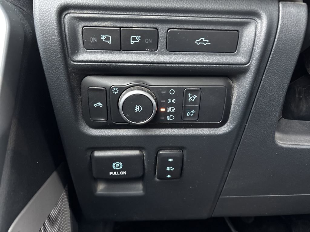 Used 2022 Ford F150 Lariat image 40