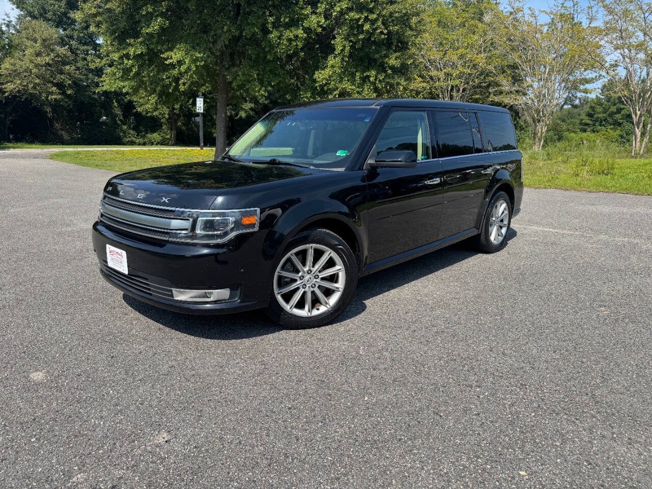 Used 2018 Ford Flex Limited w/ Equipment Group 301A AWD/4WD image 33