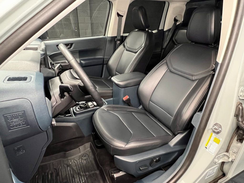 Used 2024 Ford Maverick Lariat w/ Black Appearance Package image 3