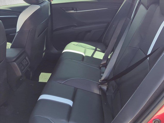 Used 2026 Toyota Camry SE w/ Convenience Package FWD image 23