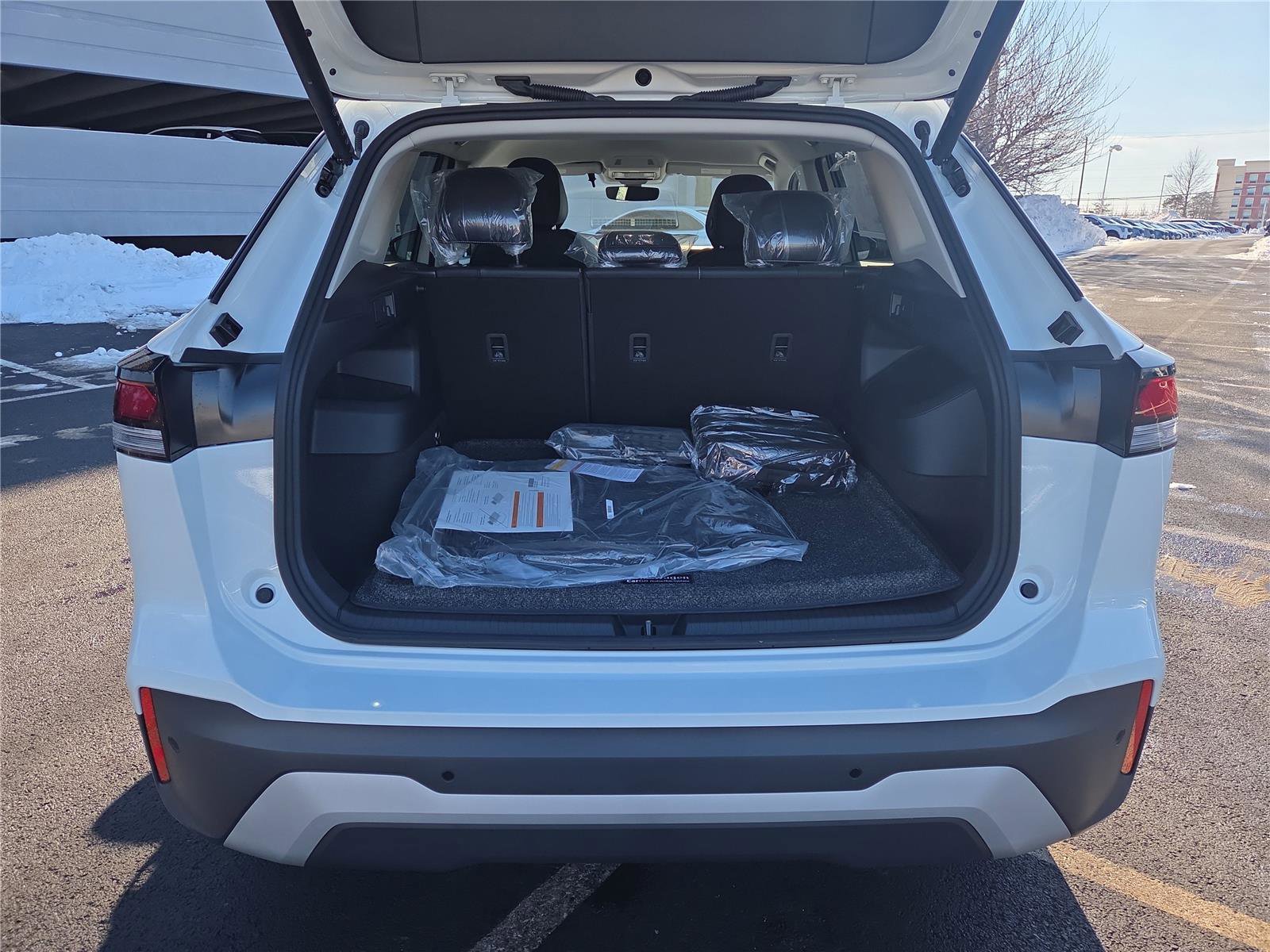 New 2026 Volkswagen Tiguan SE image 5