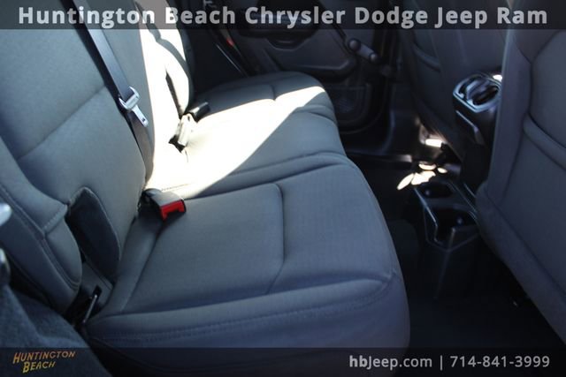 Used 2023 Jeep Wrangler Sport AWD/4WD image 34