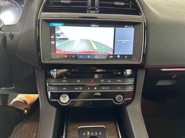 Used 2019 Jaguar F-PACE R-Sport image 22