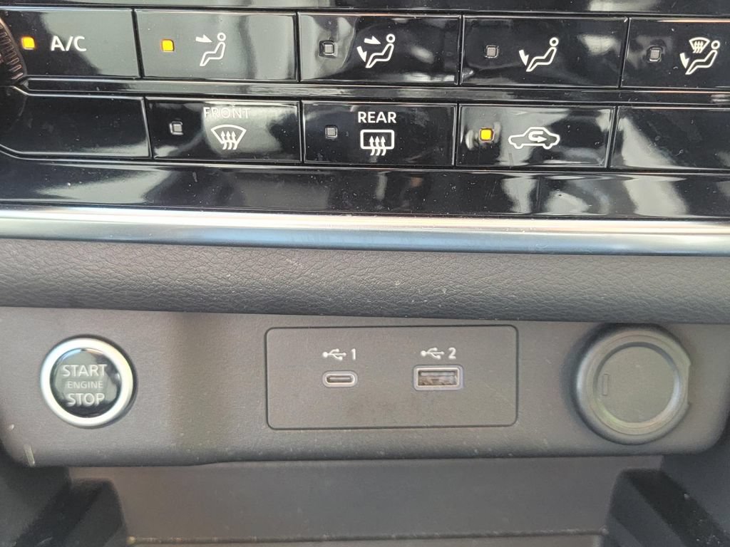 Used 2023 Nissan Rogue S AWD/4WD image 23